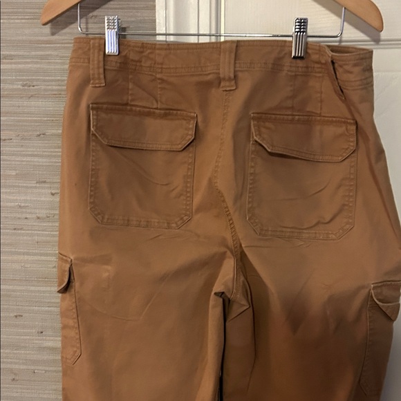 Talbots  Wide-Leg Cargo Chino Pants - Picture 10 of 11